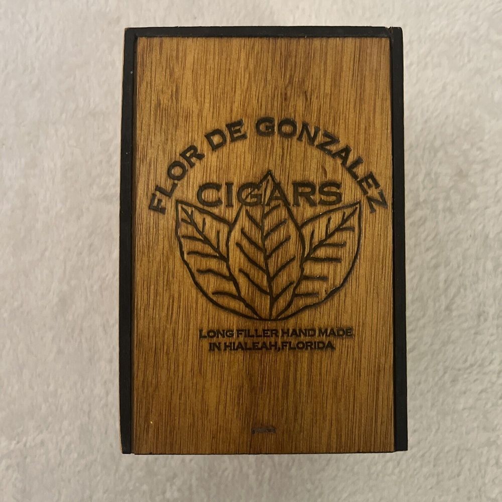 EMPTY FLOR‎ DE GONZALEZ CIGAR WOODEN BOX MIAMI, FLORIDA